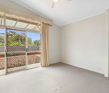 Open The Door to A Gardeners Dream - Photo 2