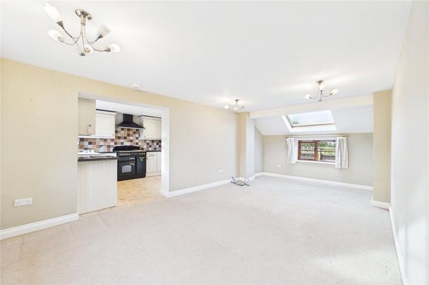 2 bedroom bungalow to rent - Photo 1