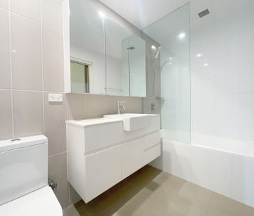 Contemporary & Convenient &ast;&ast; Available 21&sol;11&sol;25 &as... - Photo 6