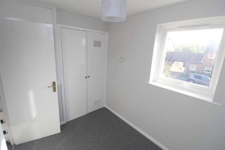 2 bedroom house to rent Lothersdale, Heelands, Milton Keynes, Buckinghamshire, MK13 - Photo 3