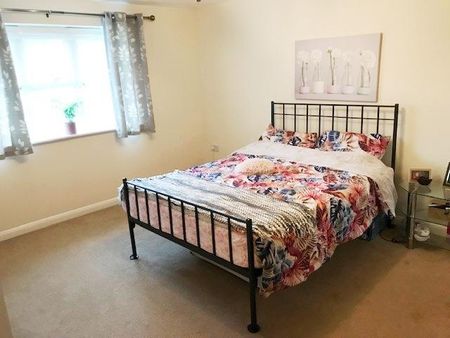 2 bedroom flat to rent - Photo 5