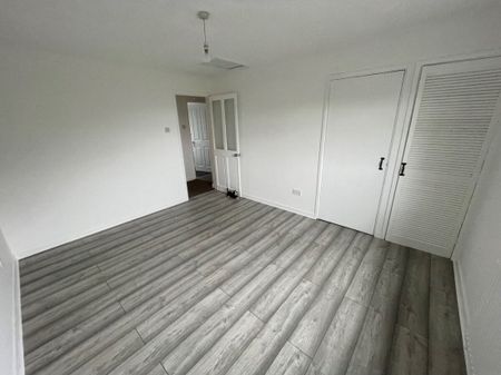 Maes Maddock, Gorseinon, SWANSEA - Photo 2