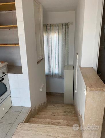 FIUMICINO MONOLOCALE ARREDATO Con TERRAZZO PRIVATO - Photo 2