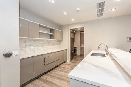 For Lease - 4055 Parkside Village Drive Unit# 721, Mississauga, Ontario - Photo 4