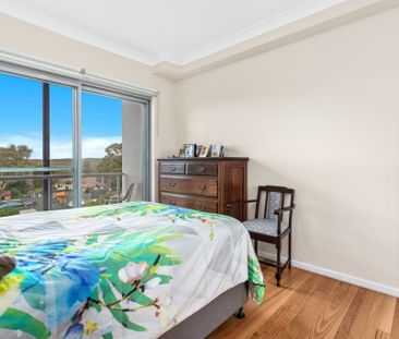 Spacious, Modern & Perfectly Positioned - Photo 1