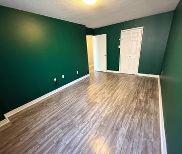 For Lease - 4062 Lawrence Avenue Unit# 107, Toronto, Ontario - Photo 1