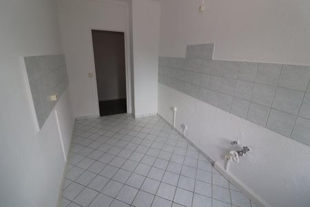 Lichtdurchflutete 3 Zimmer- Wohnung mit Balkon in ruhiger Lage in Chemnitz Reichenbrand - Photo 4