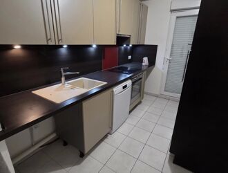 Location Appartement 3 pièces 62 m2 à Évry-Courcouronnes - Photo 5