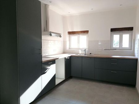 Location Maison 5 pièces 134m² MONCLAR DE QUERCY 82230 - Photo 2