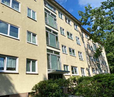 Modernisierte 3 ZKB mit Balkon im Wesertor! - Foto 1