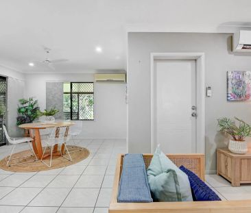 Coastal Living with Solar ! - Photo 2