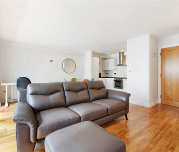 Apt 85 Forbes Quay, Lazer Lane, , Grand Canal Dk, Dublin 2 - Photo 2