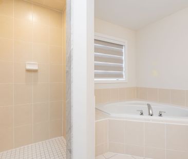 For Lease - 26 Huntsworth Avenue, Thorold, Ontario - Photo 4