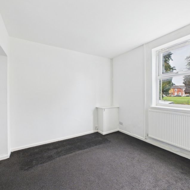 Stroud Road, Gloucester - Photo 1