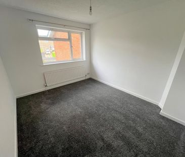 4 bedroom terraced house to rent - Photo 6