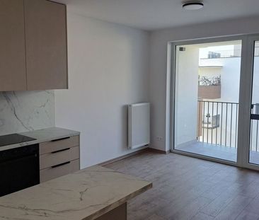 Štýlový 2-izbový byt s lodžiou a parkovaním v novostavbe – Bytča, p... - Photo 1