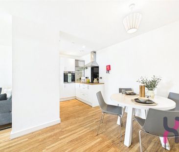 3 bedroom flat to rent - Photo 6