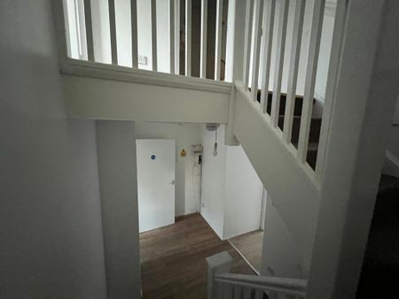3 bedroom maisonette to rent - Photo 5