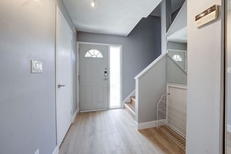 For Lease - 62 Courville Coach Way, Toronto, Ontario - Photo 3