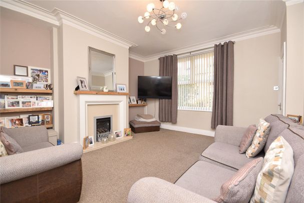 14, Common Lane, East Ardsley, Wakefield, West Yorkshire, WF3 2EP - Photo 1