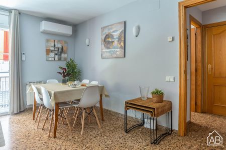 Homely 3-Bedroom Apartment in Barcelona - Photo 4