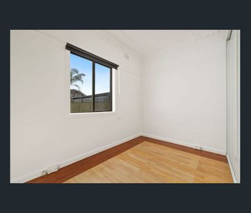 Beautifully Presented Family Home. - Photo 1