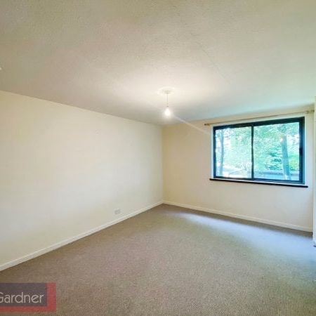 Manhattan Drive, Cambridge - Photo 1