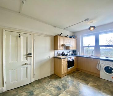 First Floor Flat, Coldharbour Road, Bristol, BS6 7NA - Photo 6