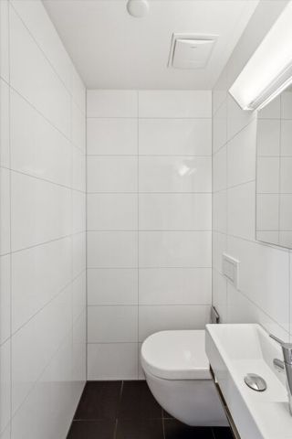 Spacious attic apartment in Seefeld with direct location to Zurich Stadelhofen - Photo 2