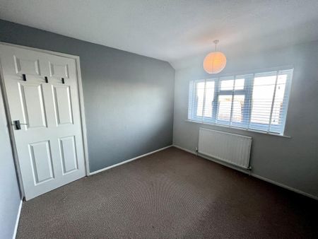 2 bedroom semi-detached house to rent - Photo 4