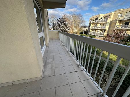 3 PIECES - CHATOU, - Photo 5