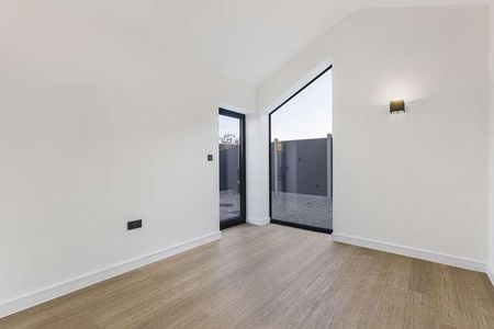 Theobalds Road, Cuffley, EN6 - Photo 3