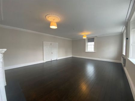 Apartment 17, Dunloe Hall, 27 Merrion Street Upper, Merrion Square, Dublin 2 - Photo 2