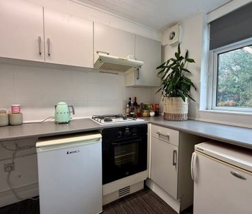 Crib Street - Photo 2