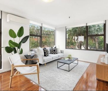 Prime Location, Spacious with New Appliances - Photo 1