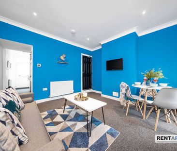 A Brilliantly Located and Beautifully Furnished Houseshare for Rent... - Photo 4