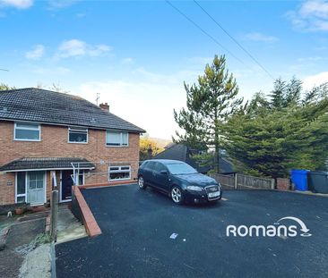 3 bedroom semi detached to rent - Photo 3