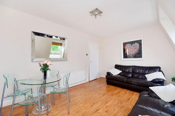 2 bedroom flat to rent - Photo 1