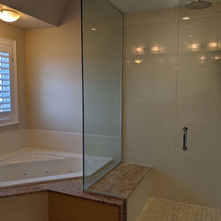 For Lease - 2184 Trafalgar Road Unit# 27, Oakville, Ontario - Photo 1