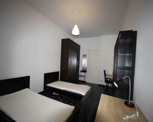 Largo Giovanni Battista Scalabrini, Milan, Lombardy 20146 - Photo 1