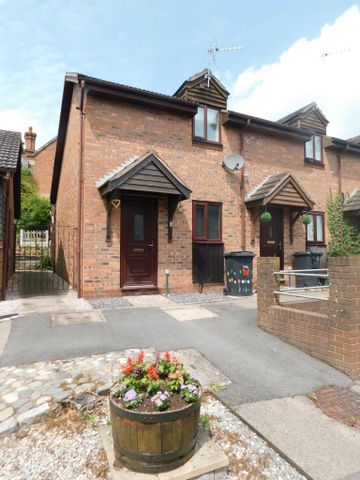 1 bedroom terraced house to rent - Photo 2