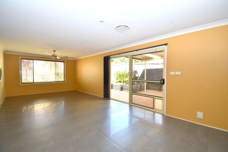 Narellan Vale - Photo 4