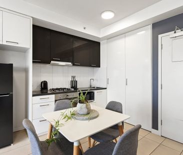 Spacious & Amazing Location - Photo 1