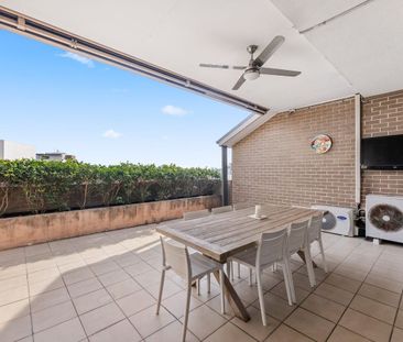 Spacious Apartment with Superb Entertaining Terrace - Photo 3