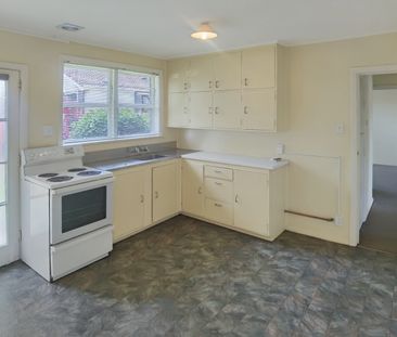 Water Included, No lawn, Spacious 2 Bedroom Unit - Photo 6