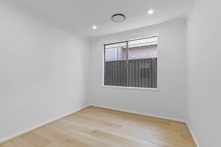 Modern family living in a premium leppington location! - Photo 4