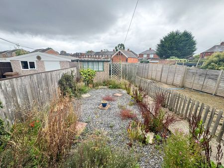 Trafford Road, Hull - Photo 4