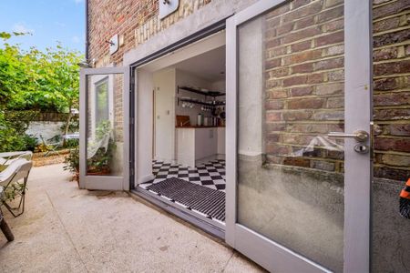 3 bedroom terraced house to rent - Photo 2