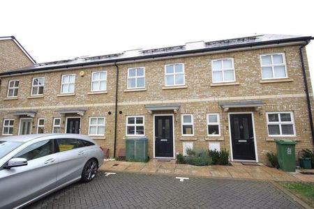 2 bedroom terraced house to rent - Photo 3