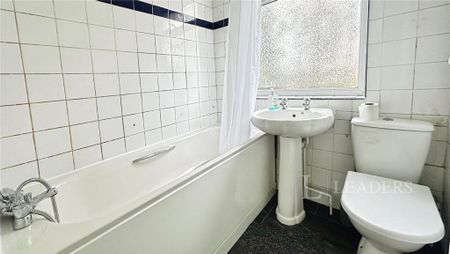 2 bedroom semi-detached house to rent - Photo 2